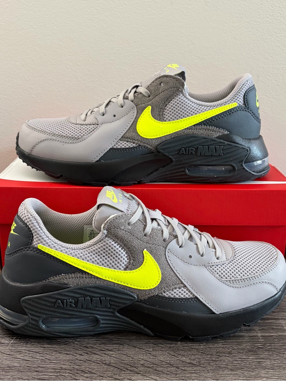 Men's Size 8.5 Nike Air Max Excee Atmosphere Grey Anthracite Neo